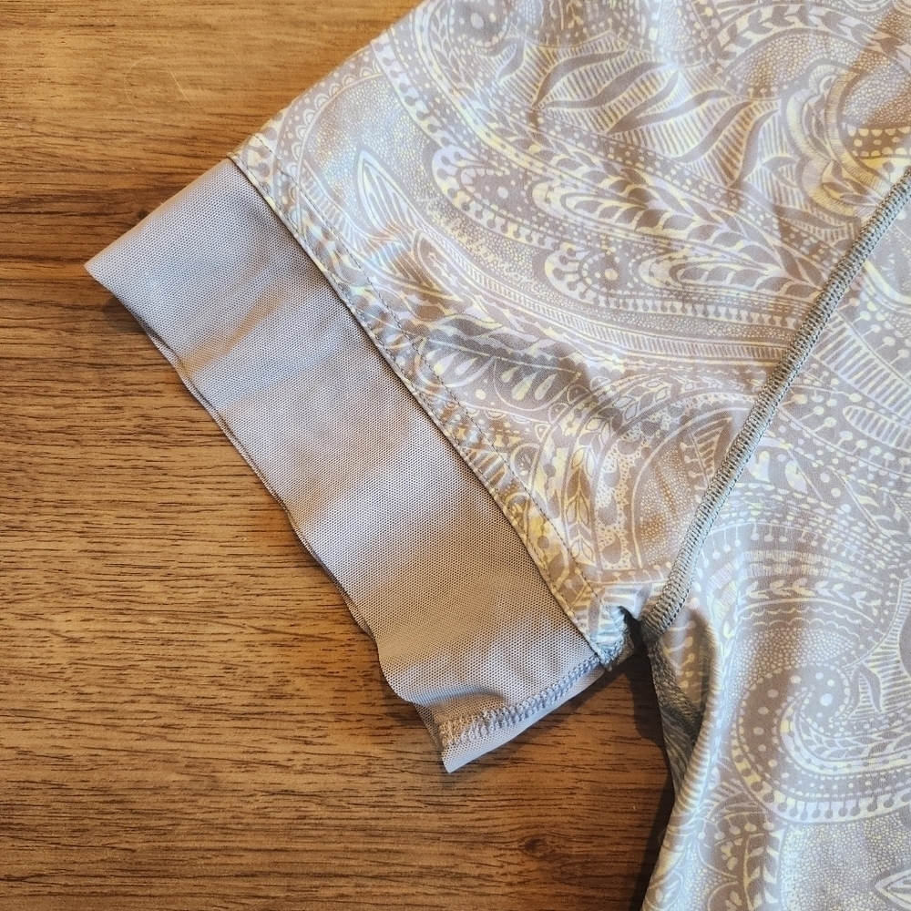 Lululemon Stripe In Stride Short Sleeve - Picture 2 of 4